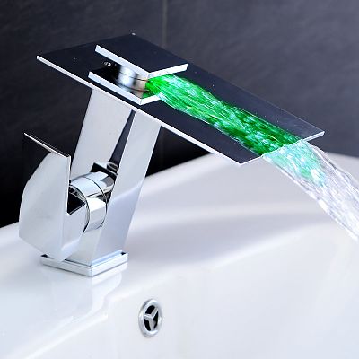 Дизайнерский смеситель-водопад с led-подсветкой